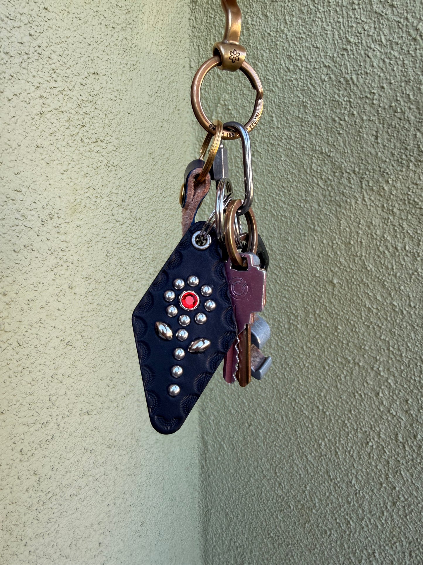 Floral Motel Keychain